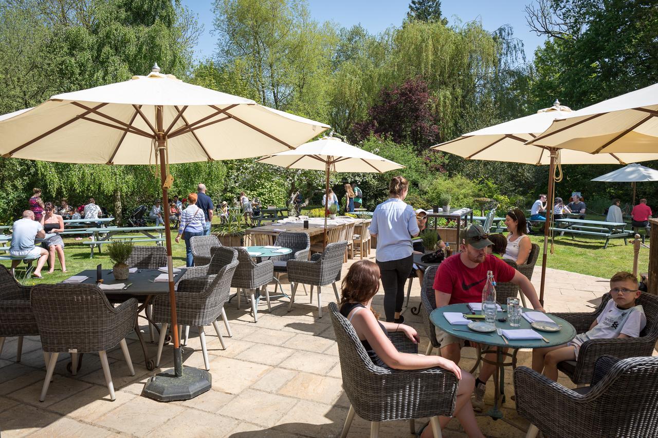 The Dundas Arms Kintbury Exterior foto