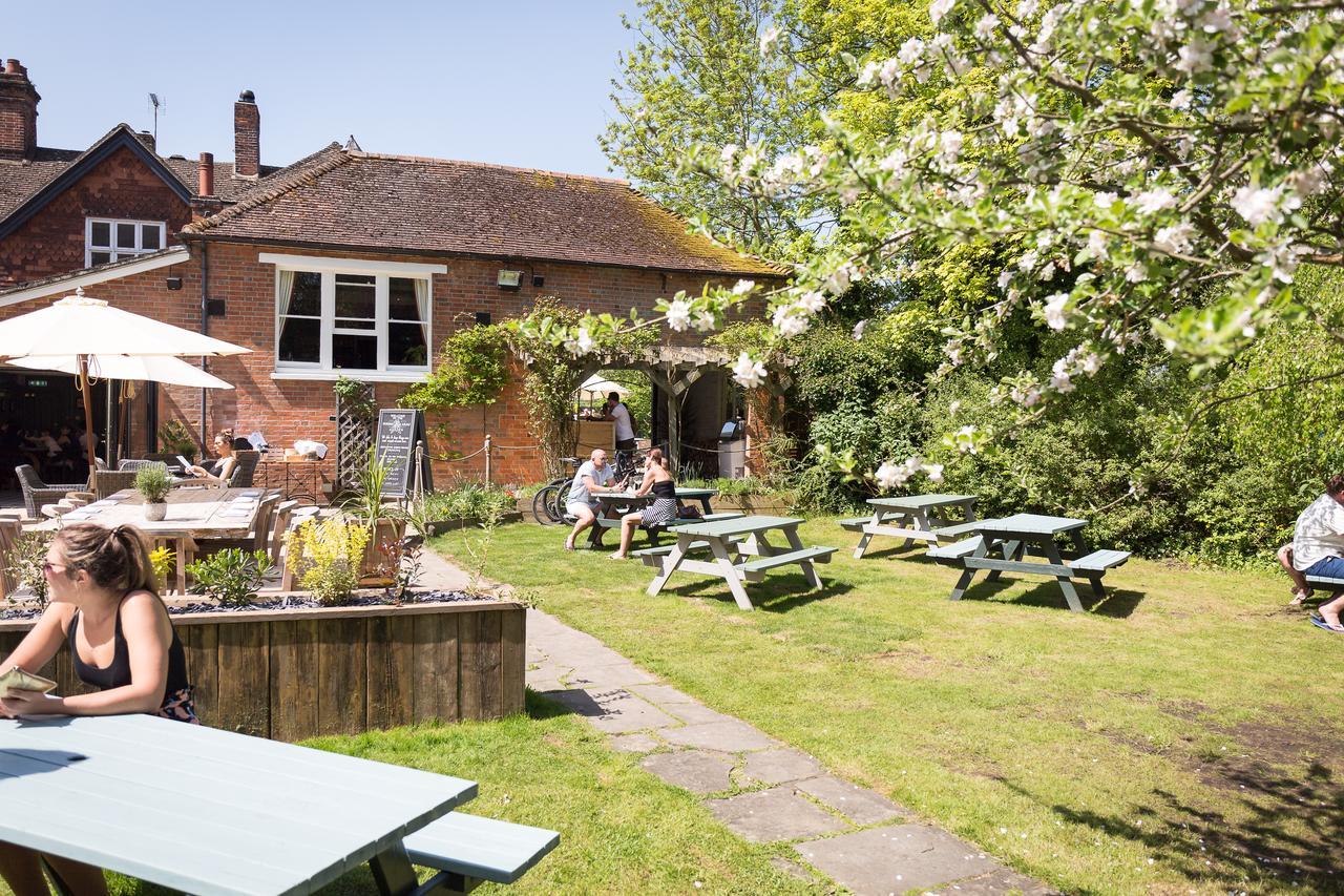 The Dundas Arms Kintbury Exterior foto