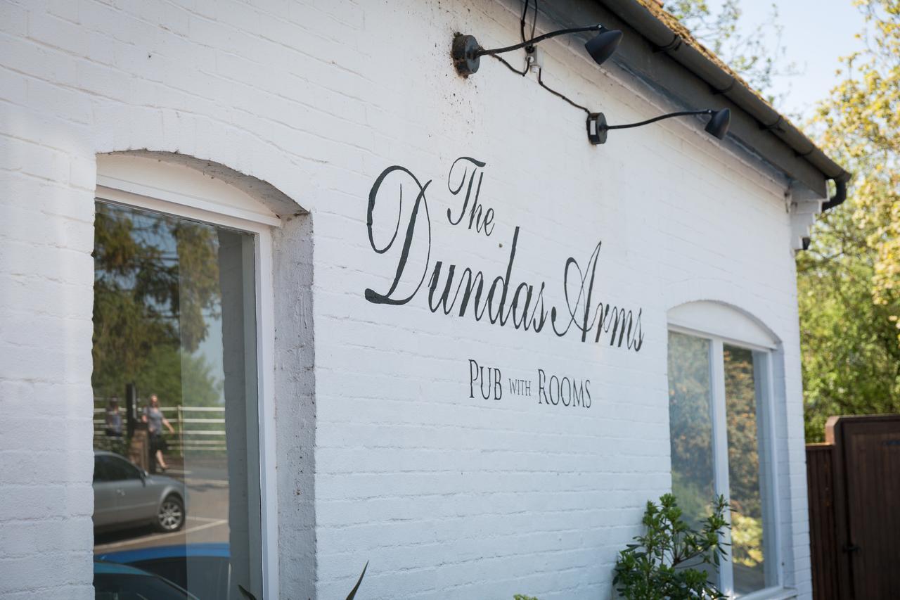 The Dundas Arms Kintbury Exterior foto
